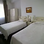 Pensao Residencial Teresinha 3*