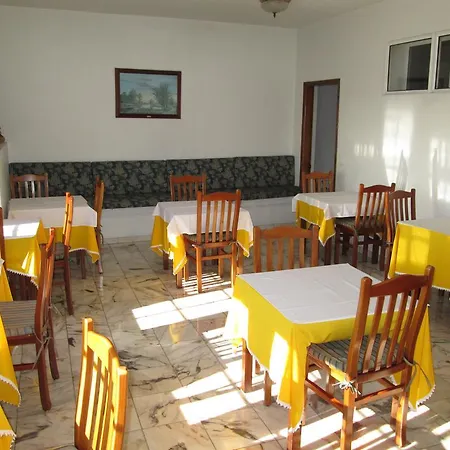 Pensao Residencial Teresinha فونشال