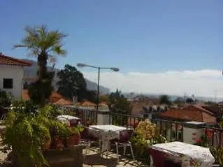Pensao Residencial Teresinha فونشال