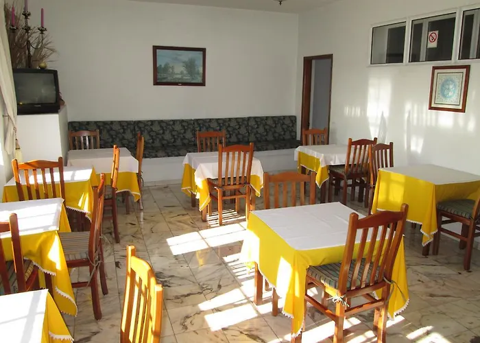 Pensao Residencial Teresinha Funchal