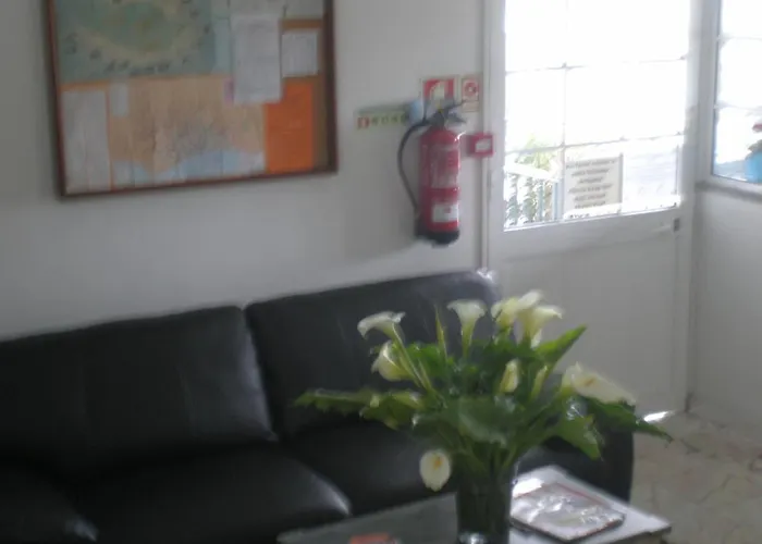 게스트하우스 Pensao Residencial Teresinha 3*