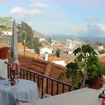 招待所 Pensao Residencial Teresinha 3*